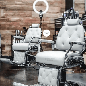 Chaise de coiffure professionnelle pour homme (barbershop)